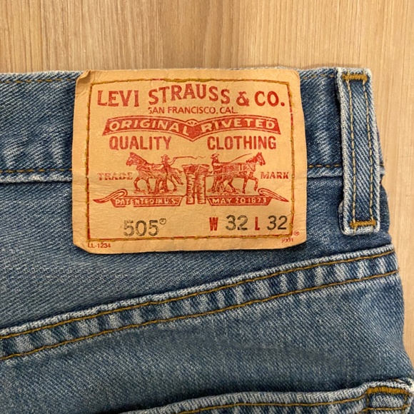 Vintage Levi 505 jeans - 32” 32” - Mens Streetwear - Picture 3 of 4